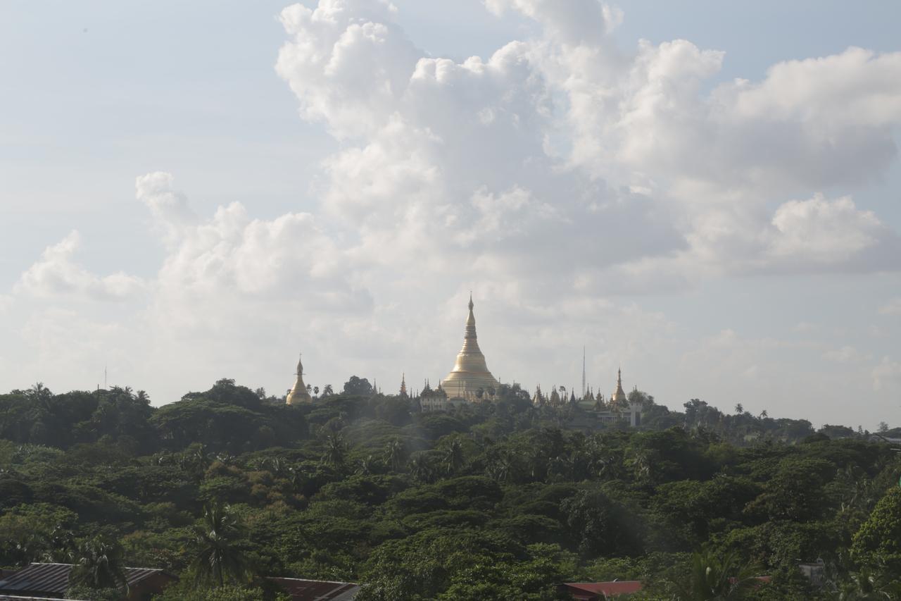 Pacific Hotel Yangon Exterior photo